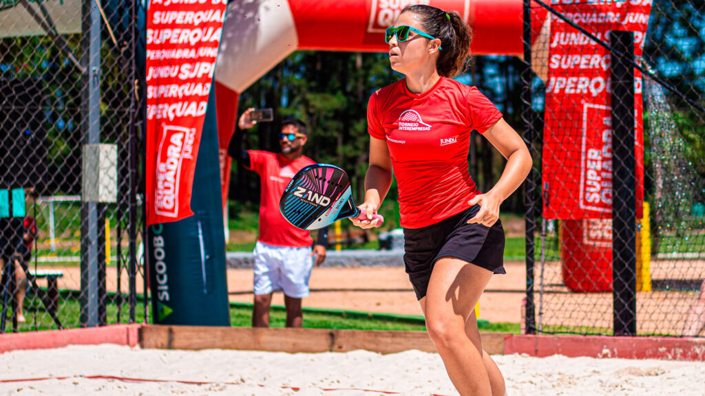 Os melhores esportes de areia para ganho de condicionamento físico